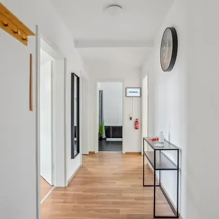 Larooms Merseburg - Apartment Np23 - 4 Einzelbetten - Parkplatz - Naehe Infra Leuna - Ideal Fuer Teams * Merseburg