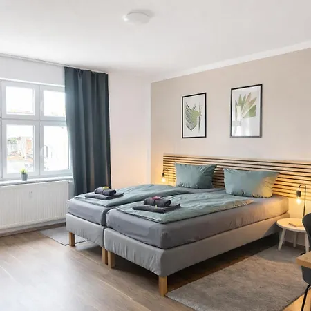 Larooms - Np23 - 4 Einzelbetten - Parkplatz - Naehe Infra Leuna - Ideal Fuer Teams * Merseburg
