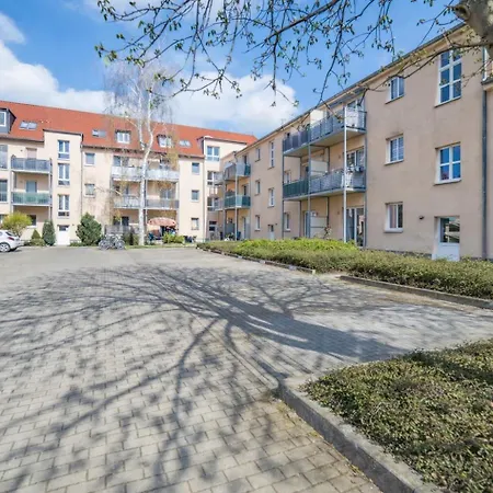 Larooms - Np23 - 4 Einzelbetten - Parkplatz - Naehe Infra Leuna - Ideal Fuer Teams Apartmán