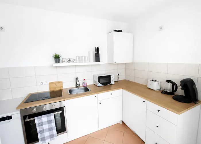 Larooms - Np23 - 4 Einzelbetten - Parkplatz - Naehe Infra Leuna - Ideal Fuer Teams *